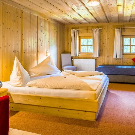 Maroldenhof * ザールバッハ・ヒンターグレム