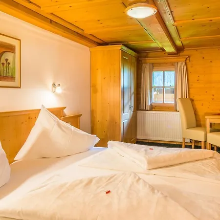 シャレー Maroldenhof ザールバッハ・ヒンターグレム