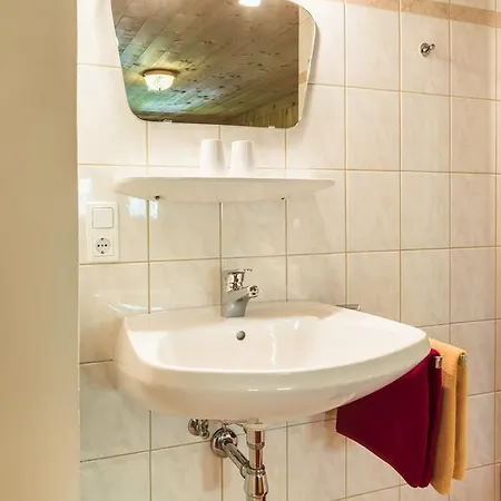 Maroldenhof ザールバッハ・ヒンターグレム